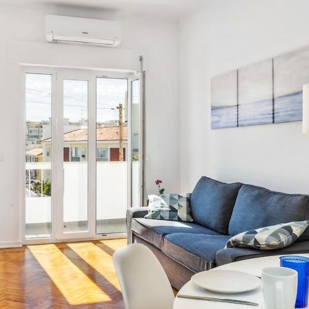 RG Sunny Ap Apartment Faro Bagian luar foto