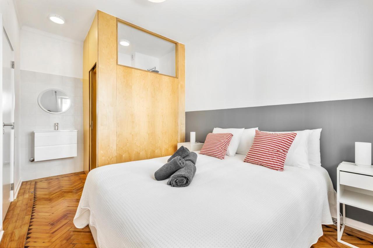 RG Sunny Ap Apartment Faro Bagian luar foto