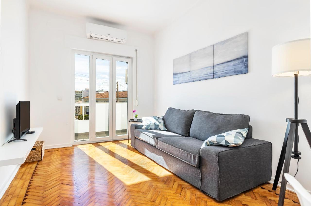 RG Sunny Ap Apartment Faro Bagian luar foto
