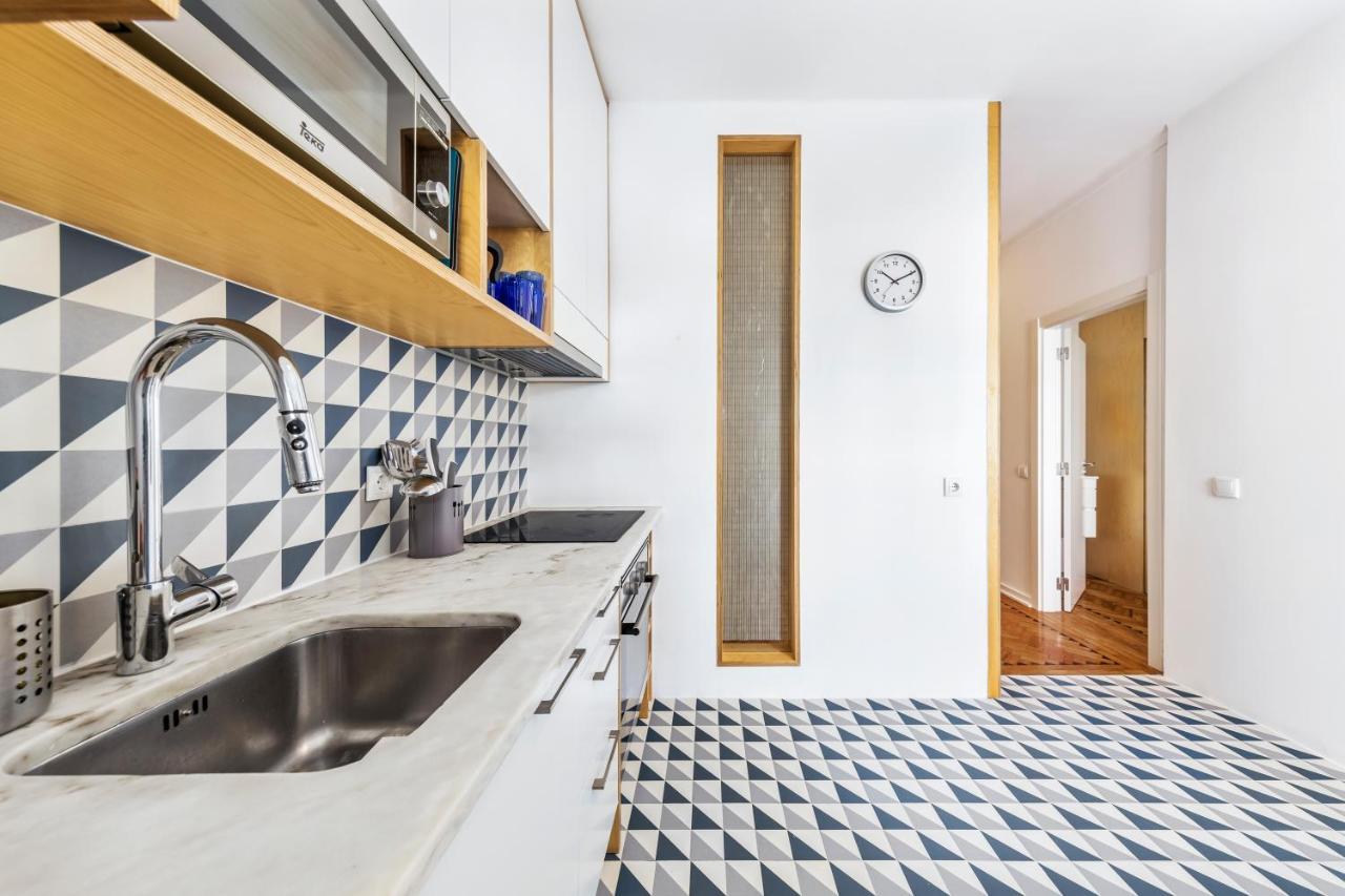 RG Sunny Ap Apartment Faro Bagian luar foto